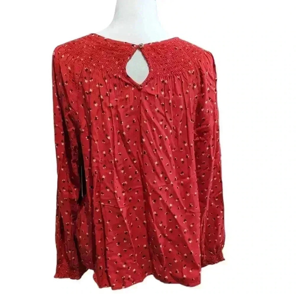 New Sonoma Long Sleeve Red Floral Blouse with Smocked Detail - Picture 5 of 7